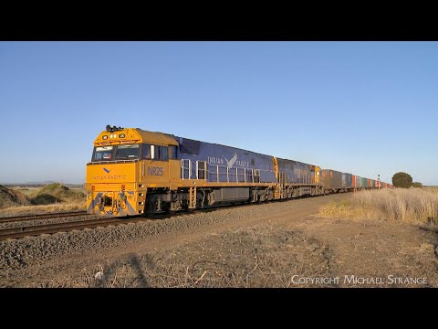 NR25 & NR85 With 3MA5 Pacific National Container Train (17/10/2023) - PoathTV Australian Railways