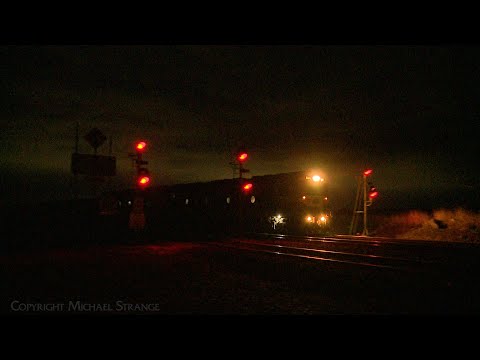 7735V Pacific National Grain Train With G523 G540 At Night (22/6/2024) - PoathTV Australian Railways