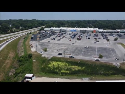 DJI Mini 2 at Walmart Vincennes Indiana 6 17 2023