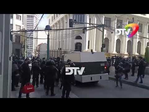 “Gobierno c0rrupt0 y 4s3sin0 del pueblo boliviano”: Comunarios de Huari se suman a bloqueos Comun