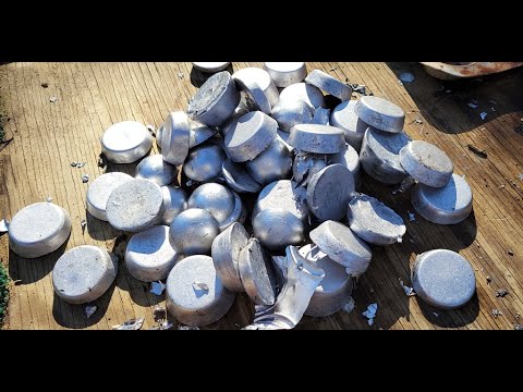 Melting Lead wheel weights!