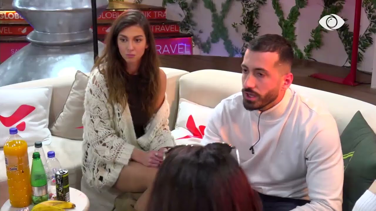 “Ti për interes këtu brenda çfarë nuk ke bërë”/ Vijon debati Loredana-Jozi