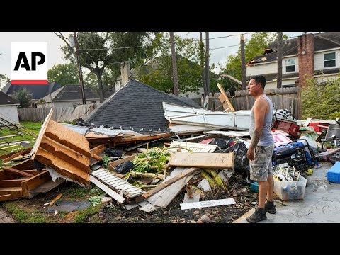 More than 100 homes damaged by tornado near Houston
