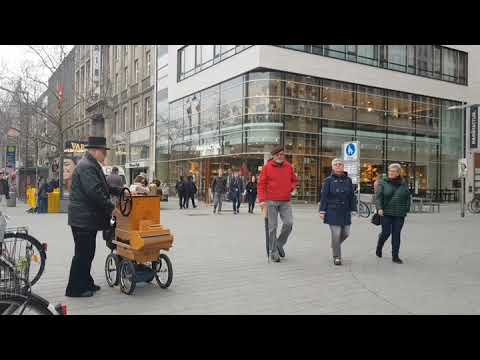 Hannover. Germany. Street music player.