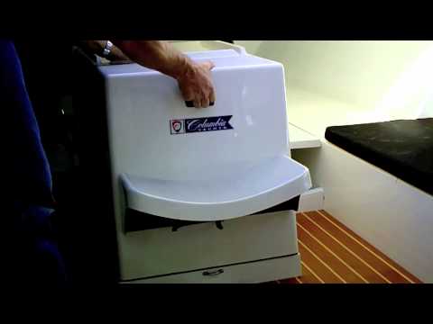 Columbia Carbon 32 (In Production) - Inboard Engine