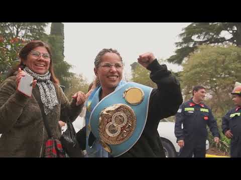 Sol Baumstarh campeona mundial, festejos en Brandsen 🥊