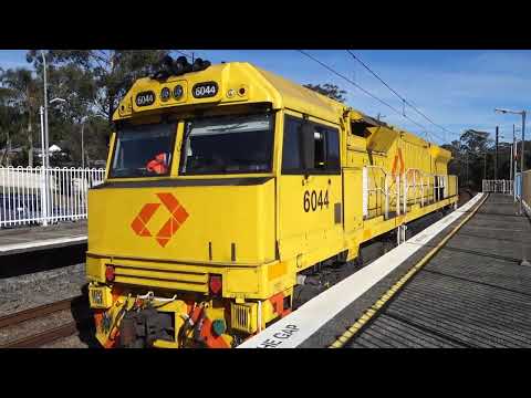 Aurizon 6044 running light engine - 2/7/20