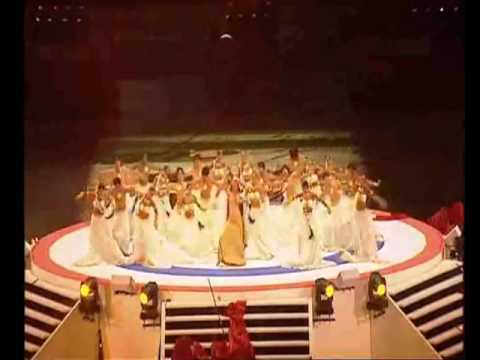 Aishwarya Rai's Performance - Commonweath Games Opening Ceremony - 2006