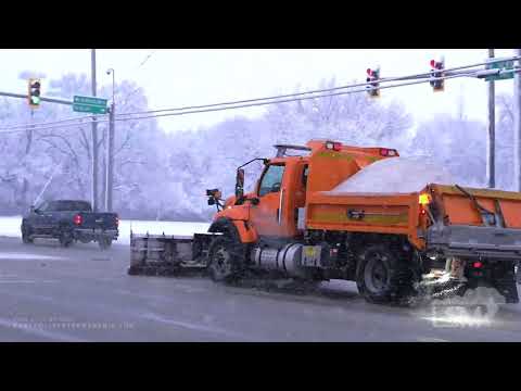01-25-2023 Macomb, IL - Winter Storm - Snow Plows - Morning Commute - Photogenic Snowfall