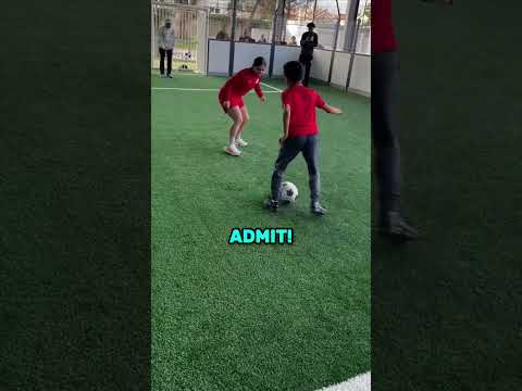 9-Year-Old Destroys Pro Women’s Soccer Player💀(@edfc_fb)