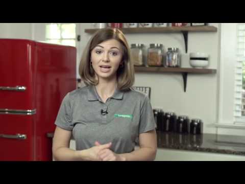 Hansgrohe Focus M41 virtuvės maišytuvas su ištraukiamu purkštuvu, 2 srovės (31815800) video