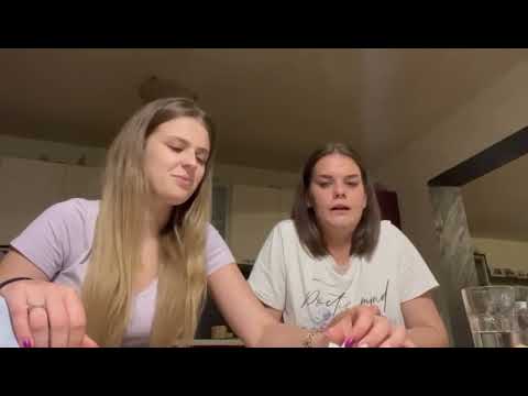 Ivona i Antonija - Od malenih nogu voljela sam prela (official live video)