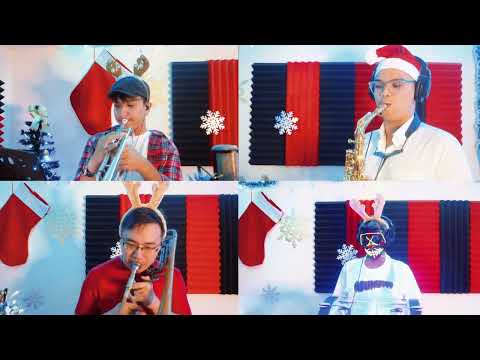 A Christmas Mashup: All I Want For Christmas Is You & Santa Claus Is Coming To Town