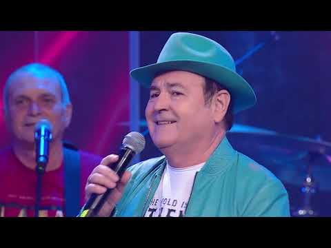 Azur și Nicole Cherry - Mona