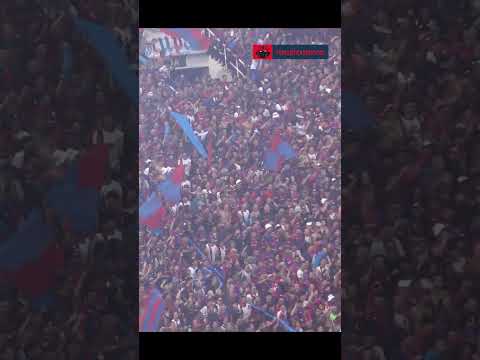 "El que no salta.. " Barra: La Gloriosa Butteler &bull; Club: San Lorenzo