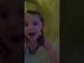 Lucilla vlogt van de waterglijbaan ? ( Vlog #2689) #shorts