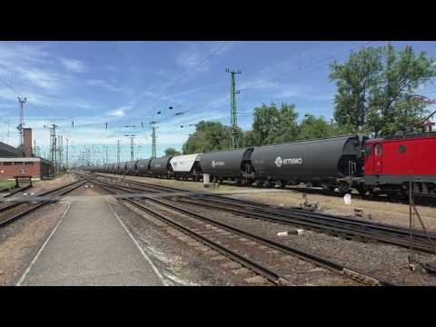 (HD) Fox Rail 600 003 passes through Hegyeshalom with grain wagons - 5/6/17