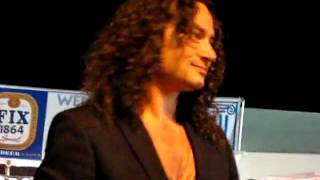 Constantine Maroulis sings Favorite T-Shirt, 9/24/11