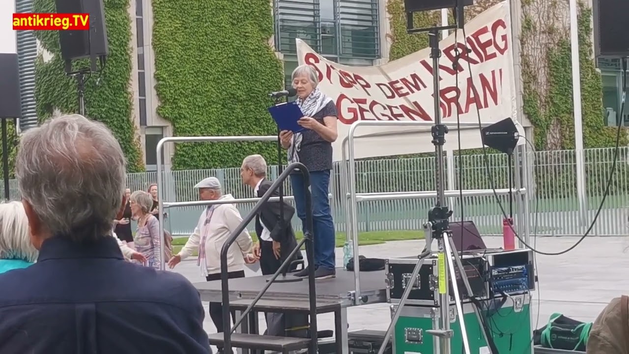 Kundgebung Berlin, 24.6.2025: Hände weg von Iran - Rede Barbara Majd-Amin, Einführung Jutta Kausch-Henken