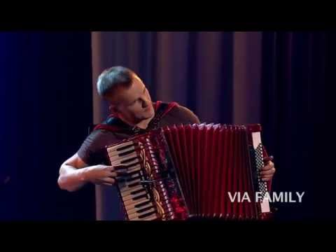 Must Be The Music 8 - Via Family