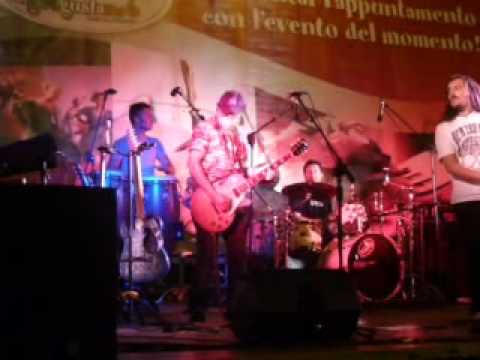 STONE FREE BAND in concerto