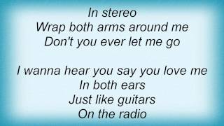 Colbie Caillat - Stereo Lyrics