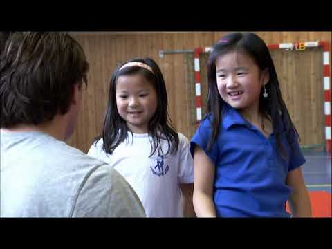 Överraskningen Linn bjuder sin bästis på mat.