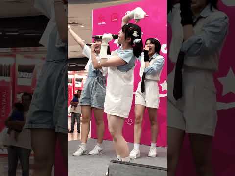 Fancam :Heart Beat - Khem HatoBito 2/9/23 X2sneaker @ Central Salaya #มคฮปทก