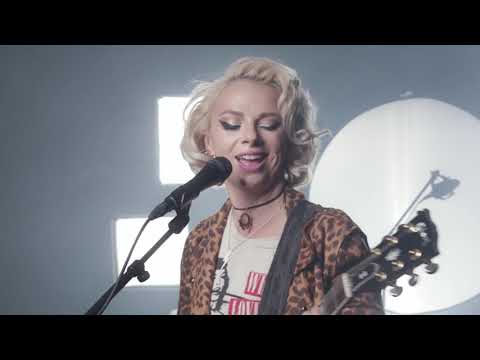 Samantha Fish - Faster (Live)
