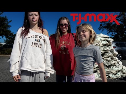 We Take Our Little Sister Shopping!!