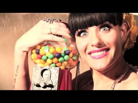 Justina- Bubble Gum (Official Video)