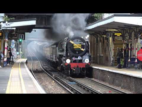 BR Standard Class 7 70014 passing Denmark Hill