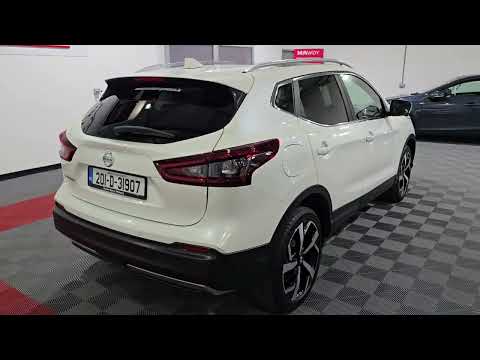 Nissan Qashqai 1.5 DCI TEKNA (PAN ROOF) 115BHP 6 S - Image 2