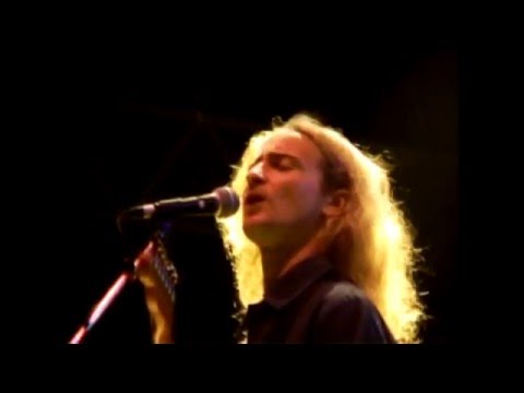 02. Chiki Liki Tu-a - Iná šanca není - Live at Hodokvas Pezinok (19.8.2006)