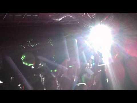 Naza brothers (Rafael Nazareth e Renato Nazareth) - Ilê - ANGRA 10/09/2011