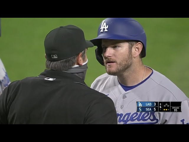 Max Muncy and Dave Roberts Both Get Ejected, a breakdown