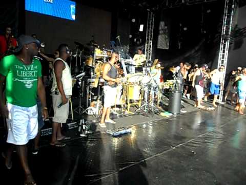 Passagem de Som / Ensaio (DVD Flavinho e os Barões)