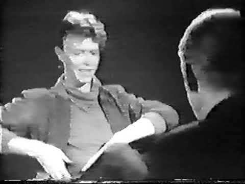 David Bowie - ON BROADWAY - Elephant Man - German TV  1980 News Report / Inerview