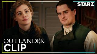 Brianna et William discutent