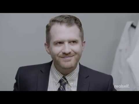 Dr. Richardson at AAFPRS 2019 - RealSelf