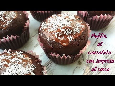 Muffin al cioccolato con sorpresa al cocco