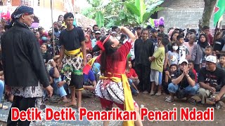 Download lagu Detik - Detik Mendebarkan Penarikan Penari Putri Ndadi Jathilan Kudho Budhoyo mp3