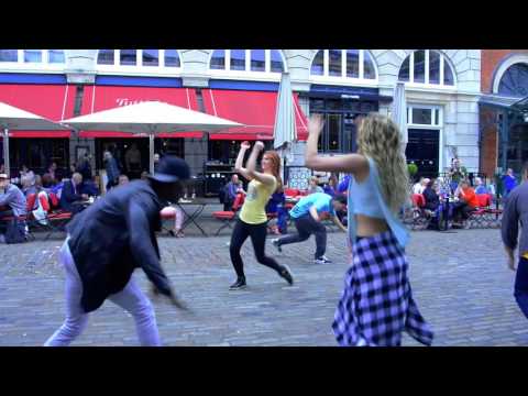 Best Flash Mob Proposal Ever - Covent Garden