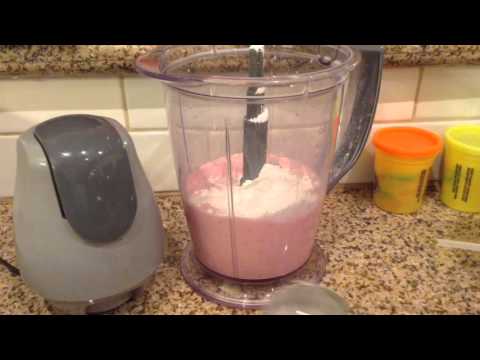 download lagu mp3 mp4 How To Make A Simple Strawberry Milkshake, download lagu How To Make A Simple Strawberry Milkshake gratis, unduh video klip How To Make A Simple Strawberry Milkshake