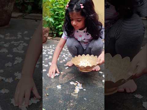 Charvi 🍭Nirvi ! Playing ! Village !  #funny #cute #sistersfight #sisters #villagevlog #flowers