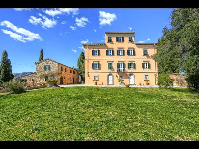 Villa di Prestigio in Vendita in Toscana con Vista sul Mare