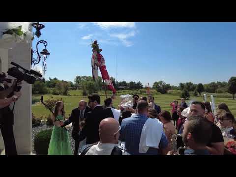 Stignavme kaj nevestata - We arrived at the bride's house