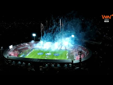 SPECTACULAR DEPARTURE BY THE INDEPENDIENTE SANTA FE FANS! #LAFINALxWIN 🔴🦁⚽🔴🔵