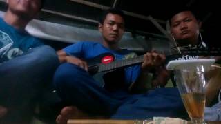 Download lagu Suara kren bnget ne nyanyi'in lgu fitnahan ,tapsel mp3 Download lagu Suara kren bnget ne nyanyi'in lgu fitnahan ,tapsel mp3