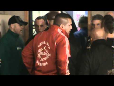 Opkomst Ricardo van Veelen: zilvermeeuwen 29-01-2011.MPG